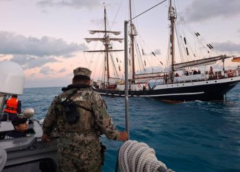 Rescatan a un grupo de Cubanos en las costas de Quintana Roo