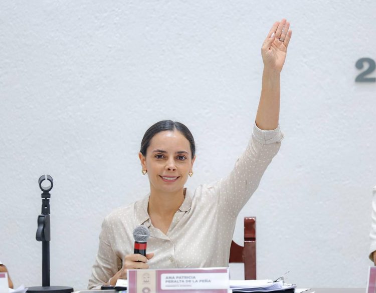 Ana Paty Peralta cumple con llevar bienestar a los cancunenses