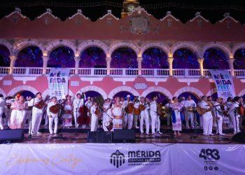 Inicio los festejos del 483 aniversario de la fundación de la ciudad de Mérida con la tradicional Alborada y mañanitas