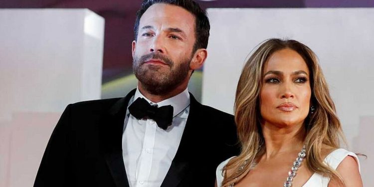 Jennifer Lopez y Ben Affleck al fin firman acuerdo de divorcio