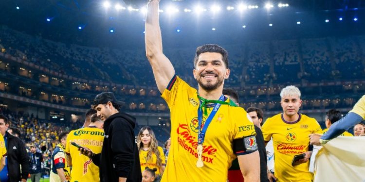 Nominan al delatero de las Águilas del América Henry Martín entre uno de los mejores futbolistas del continente