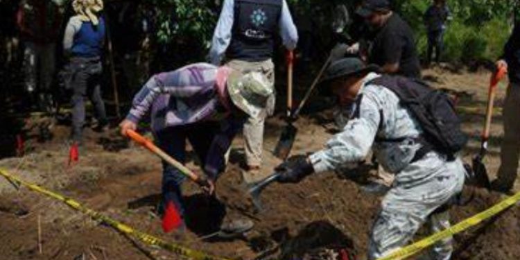 Hallan fosa clandestina en Catemaco, Veracruz