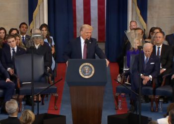 Donald Trump toma posesión como nuevo presidente de EU