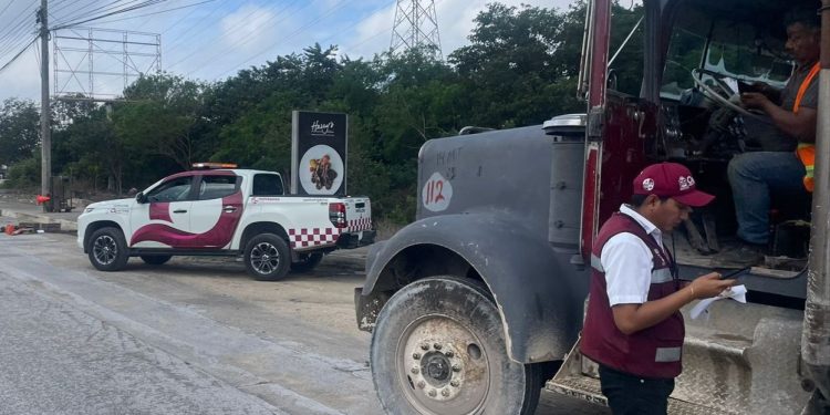 15 MILLONES EN MORDIDAS Y EXTORSIONES RECAUDA #IMOVEQROO AL MES. DONDE TERMINA ESE RECURSO ???  #Corrupcion #extorsiones #transportistas