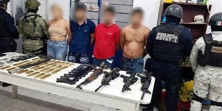 Fuerzas federales aseguran armas y detienen a 4 personas en Centro y Paraíso