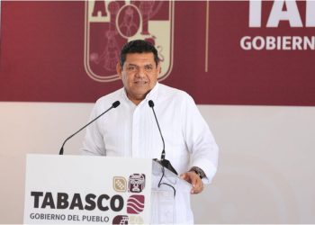 Placas nuevas en Tabasco ‘hasta 2026’, anuncia el gobernador Javier May
