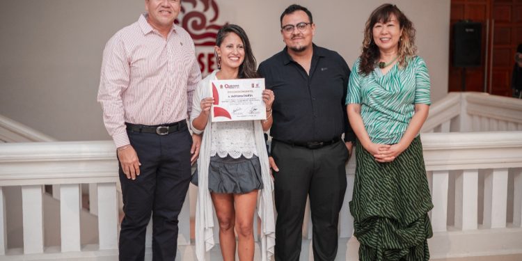 Inaugura la FPMC la exposición “Memorias de Cozumel” de Adriana Delfín