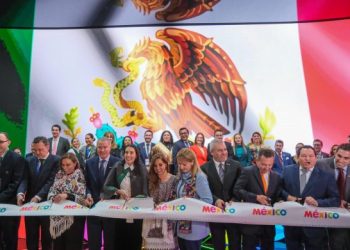Mara Lezama acompaña a Josefina Rodríguez en inauguración del Pabellón México, en FITUR 2025