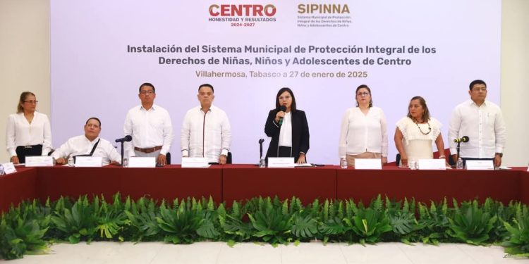 Yolanda Osuna instala el SIPINNA en Centro para garantizar los derechos de la infancia