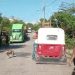 Bloquean carretera en Acachapan 5ta para exigir empleos en obras de Pemex