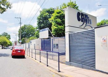 Padres denuncian aumento de cuotas en el CBTis 32 de Villahermosa