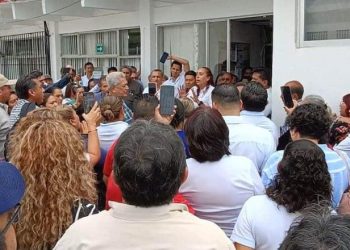 Trabajadores de CEAS protestan contra reubicación a Altozano