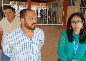 Padres cierran Técnica 28 en Gaviotas por falta de maestros