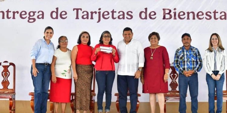 Gobernador de Tabasco promueve consumo local entre beneficiarios de programas del Bienestar