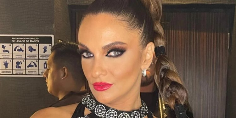 Mariana Seoane encabeza el Carnaval de Tacotalpa 2025