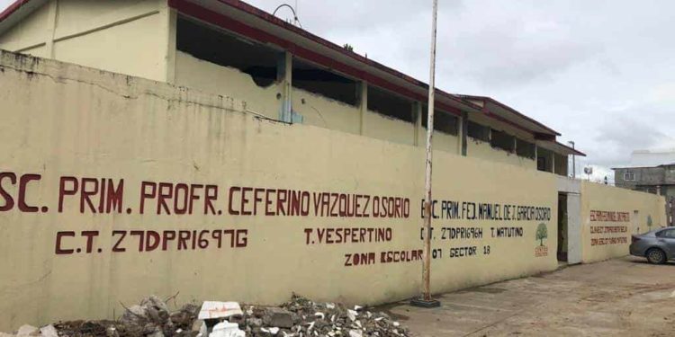 Iniciarán mantenimiento a las escuelas más antiguas en Tabasco: Setab