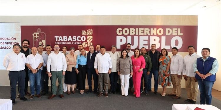 Firman convenio con INFONAVIT para construcción de más de 24 mil viviendas en Tabasco