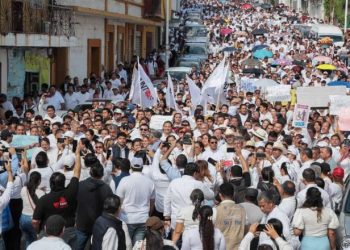 May agradece a quienes marcharon por la paz y respeta opiniones diferentes