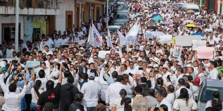 May agradece a quienes marcharon por la paz y respeta opiniones diferentes