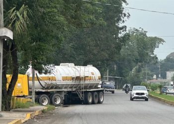 Regresan pipas a planta de tratamiento en Nacajuca