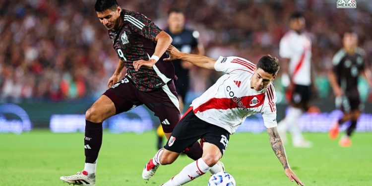 Selección mexicana pierde 2-0 ante River Plate