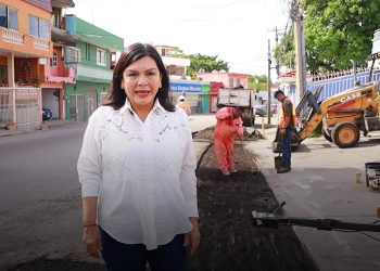 Yolanda Osuna supervisa programa de bacheo en Centro y anuncia ampliación