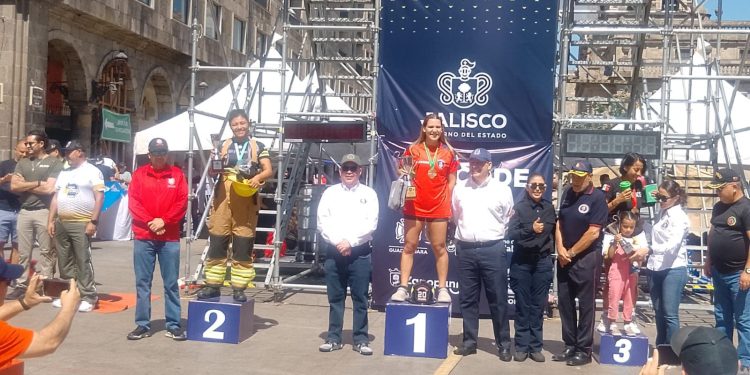 Reconocida participación de bomberos de Cancún en COPA OBA 2025