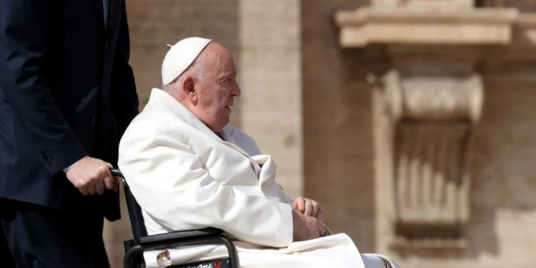 Vaticano informa sobre la salud del Papa Francisco, se encuentra en estado crítico