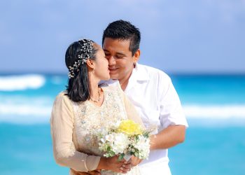 351 parejas contraen matrimonio en bodas colectivas 2025