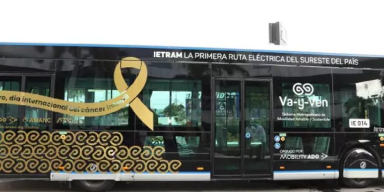 Yucatán se convirtió en la primera entidad en todo el país en conmemorar el Día Internacional del Cáncer Infantil a través de su transporte público