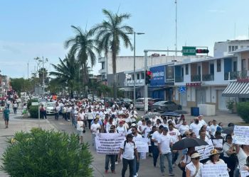 QuintanaRoo el pueblo bueno y sabio se revela ante atropellos de la 4T, Magisterio se va a paro