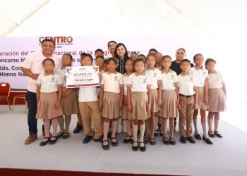 Centro premia a ganadores de concursos infantiles en lengua Yokot’an