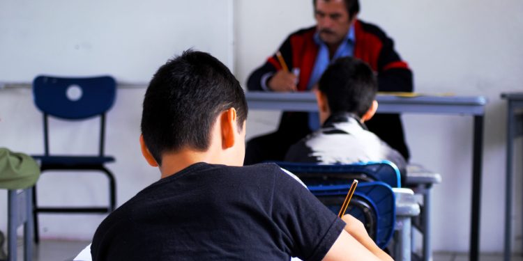UJAT invita a estudiantes a participar en las Olimpiadas de Física y Matemáticas 2025