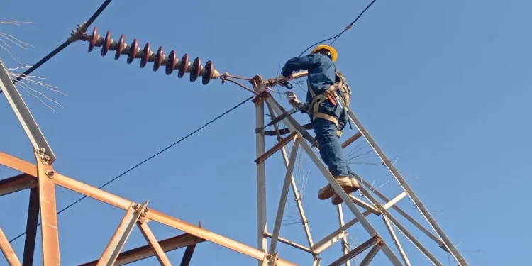 CFE invertirá cerca de 28 mil dólares en proyectos de generación y electricidad en el país