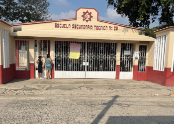 Maestros y padres de familia piden no minimizar amenazas contra la Secundaria Técnica 28 en Gaviotas