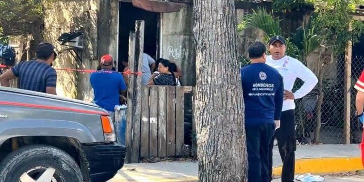 Ataque armado deja dos personas muertas y dos heridas en zona continental de Isla Mujeres