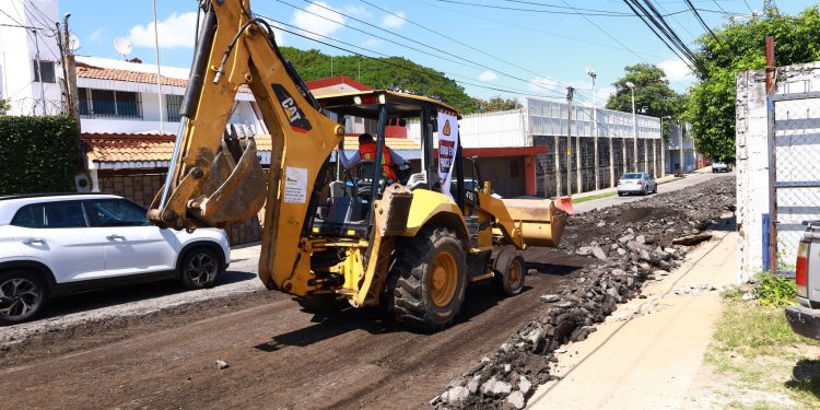 Inicia reconstrucción de la calle Andrés García en Centro