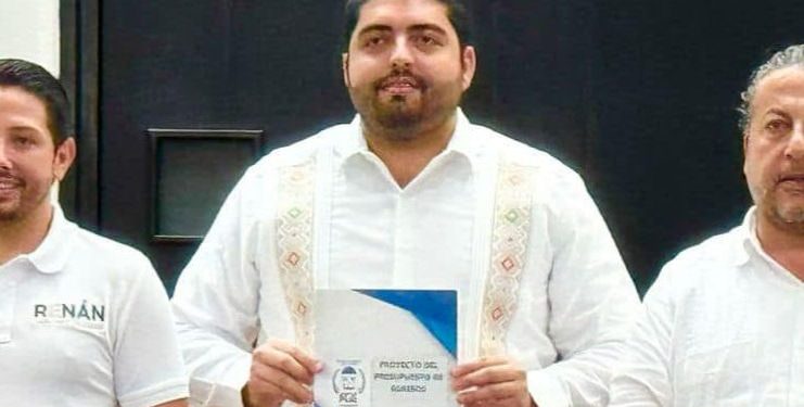 DESPIDEN A LOS DUENDECILLOS NAVIDEÑOS FGEQROO POR DARSE FELIZ NAVIDAD