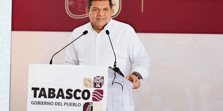 Javier May entre los primeros 10 gobernadores mejores evaluados en México