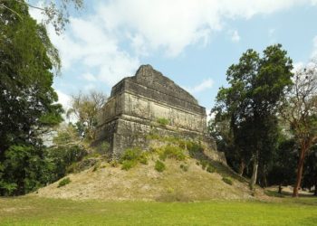 Anuncia reapertura de la Zona Arqueológica de Dzibanché