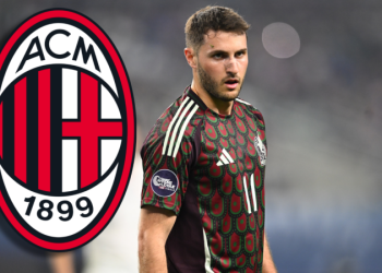 Santiago Giménez es el nuevo jugador del AC Milan de Italia