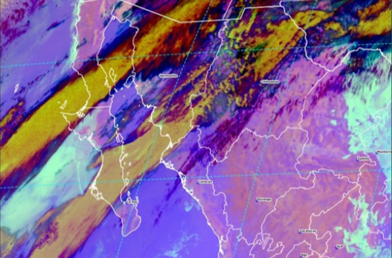 Prevén cielo nublado y descargas eléctricas en Quintana Roo