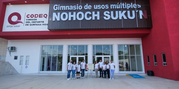 Entrega Mara Lezama gimnasio “Nohoch Suku´n”, de Chetumal, totalmente rehabilitado, al servicio de los chetumaleños