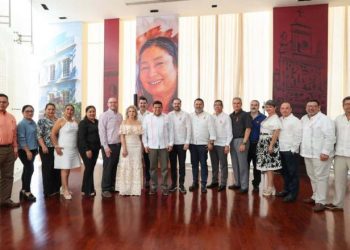 Rinde protesta Patricia Chamelis como presidenta de la CIRT, delegación Tabasco