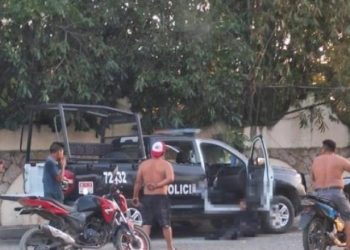 Matan a dos policías tras disturbios en Centro y Cárdenas