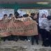 Estudiantes del CECyTE No.7 protestan por falta de maestros