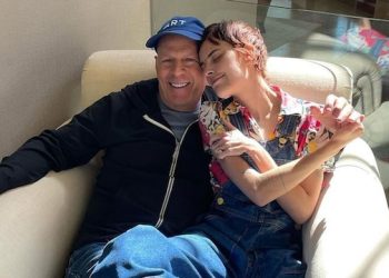 «Mi padre se encuentra muy bien y estable», asegura hija de Bruce Willis