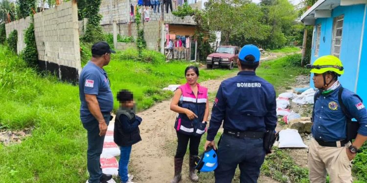 Lluvias afecta a 100 familias en Gaviotas Sur; Ayuntamiento de Centro brinda apoyo