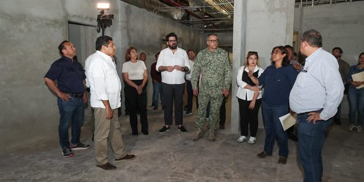 Javier May supervisa construcción del nuevo Hospital General de Cárdenas