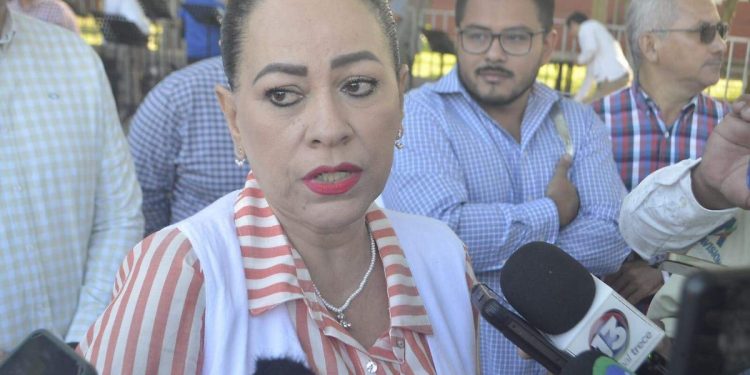 Prefecto de secundaria bajo investigación por presunto acoso sexual